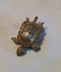 Vtg. Gold Tone Turtle Brooch Pin With Moving Head See Description