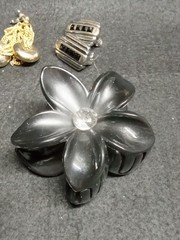 Vintage To Modern Cosrume Jewlery Lot Gold And Silver Tone Necklaces And More!