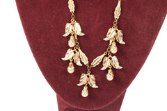 16 Inch Choker Necklace Faux Pearls and Leaves Lovely Unsigned