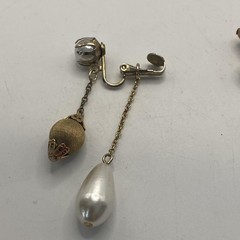 Vintage Gold Tone Faux Pearl Teardrop Earrings Womens Screw Back 2.5 In Jewelry
