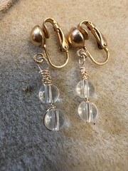 Minimalist Vintage Thick Gold Plated Clip-Ons Earrings Clear Rock Quartz 3/4″