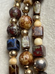 Vintage Carnelian Jasper Gemstone Abstract Triple Strand Gold Tone Necklace 20”