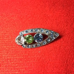 Spear Point Pewter Colored Crystal Stones Pin Back Accessory Brooch