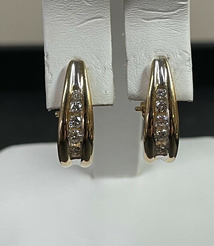Beautiful 14kt Yellow Gold & .75cttw Diamond Snap Back 20mm Earrings