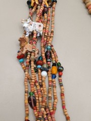 Vtg Wood Beaded Animals Necklace 31.8″
