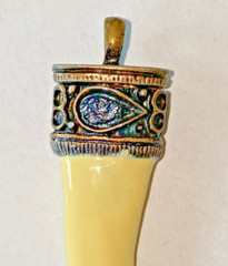 VTG HILDIE & JO TUSK PENDANT BRONZE AND GLASS TUSK 2″