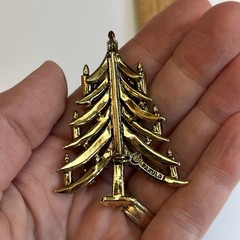 Vintage Pakula Christmas Tree Pin 2.25” tall with Rhinestone Candles & Ornaments