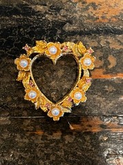 Vintage Gerry’s Heart Shaped Floral Brooch Faux Pearls/Pink Rhinestones
