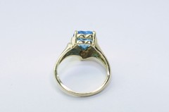 14K Gold Genuine London Blue Topaz & Diamond Accent “AJ 14K” Ring Sz 8 – 4.40 g