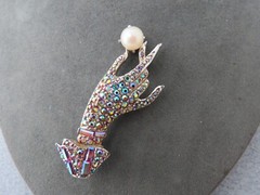 Vtg AB Rhinestone Hand Brooch Red Tone Faceted Silver Tone Base Metal Faux Pearl