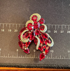 Vintage Mid Century Ruby Red Rhinestone Brooch Rhodium Plated Open Back Unsigned