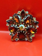 Topaz Amber Brown Layered Rhinestone Vintage Brooch Pin Juliana Style Sawtooth