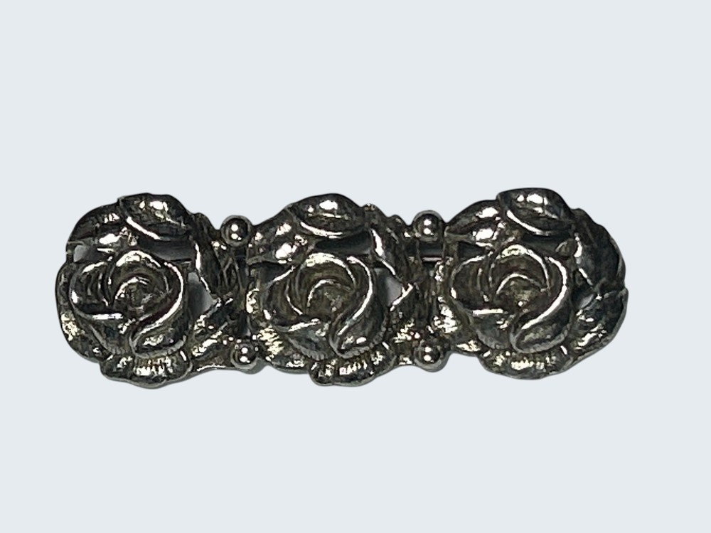 Vtg Sterling silver 3 Rose pin Brooch marked 6 grams