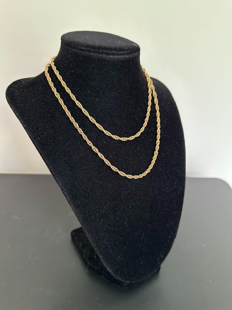 Vintage Marvella Signed Gold Tone Twisted Rope Chain Necklace 28″