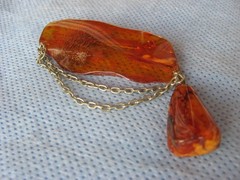 Woman’s Beautiful unusual amber ,Balticsea Pin Brooch, large, handmade, USSR