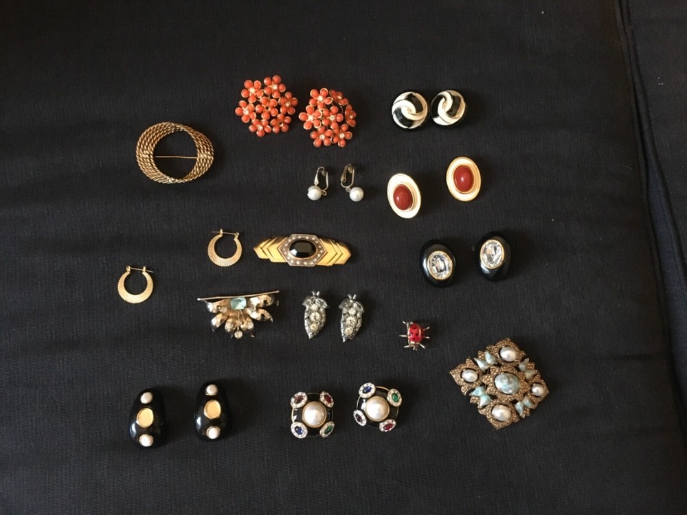 Lot Of Vintage 1980’s-1990’s Designer Costume Jewelry…Earrings, Pins VGC