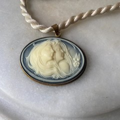 VTG cottagecore sisters blue white cameo necklace sirens feminine dainty rope 23