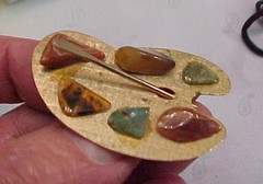 Vintage Artist Paint Palette Brooch Gold Tone W Multicolor Gemstone Chips Brush