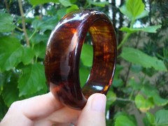 Vintage 1 1/8″ Bakelite Bracelet! Semi Translucent Amber Color w/ Rust Marbling!