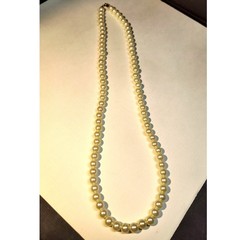 1165. Faux Pearl Strand