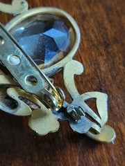 Art Nouveau Female Face Yellow Stone Alloy Pin Brooch READ