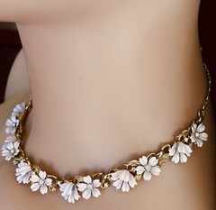 MCM Trifari Fleurette Pink Enamel Necklace Tiny Icy Rhinestones Gold Tone Links