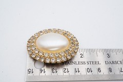 Vintage Brooch Pin Gold Tone Rhinestone Faux Pearl Cabochon