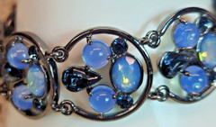 Vintage Link Bracelet w/ Blue Cabochon & Faceted Stones Gun Metal Grey Tone 8″