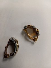 Vintage Domed Y2K Clip-On Earrings 1980-1990’s Design Era Imitation Silver Gold