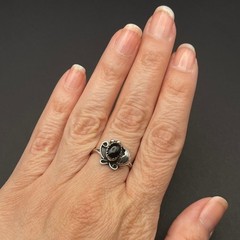 Vintage Native Black Onyx Ring Floral Boho Minimalist