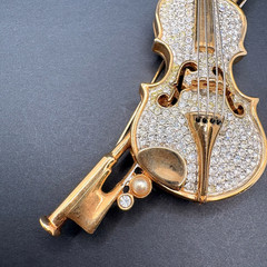 Vintage Swarovski Violin Crystal Faux Pearls Brooch Large Swan Signed Retired 4″