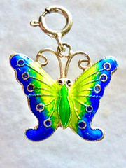 Vintage Sterling SIGNED SU YELLOW GREEN BLUE WHITE ENAMEL BUTTERFLY CHARM
