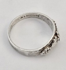 Vintage Landstroms Black Hills Gold Sterling Silver Grape Leaf Ring Size 7 2.7g