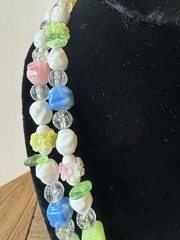 VTG Acrylic Pastels Flower Embellished Clasp Kawaii Core Summer Beaded Necklace