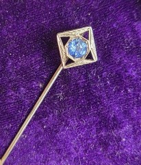 18K & 14K White Gold Antique Art Deco Sapphire Stick Pin