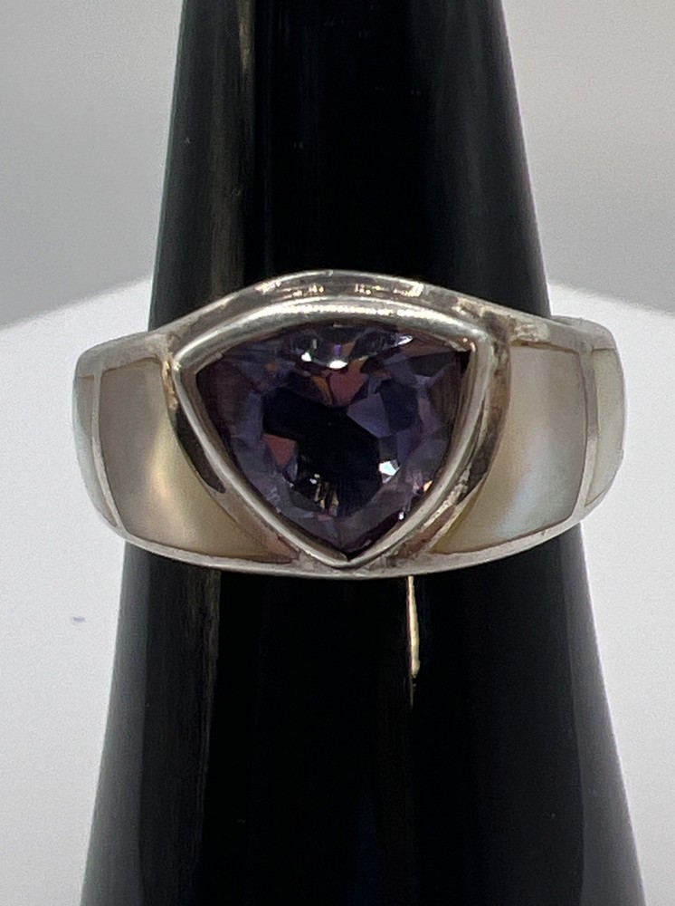 Vintage Sterling Silver 925 Trillion Cut Amethyst Mother Of Pearl Inlay Ring