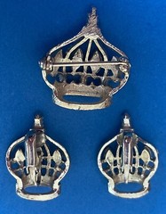 Vintage GoldTone Rhinestone & Faux Pearl Crown Brooch & Earrings Vintage Set I24