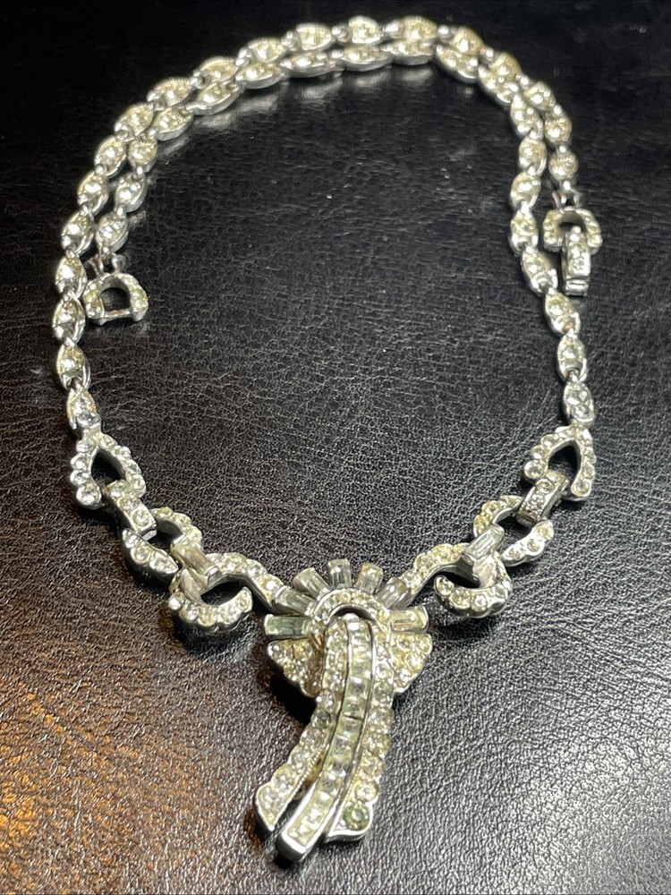 Gorgeous HTF “Coro” Art Deco Revival ClearRhinestone Rhodium Plate17” Necklace