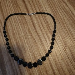 Vintage Black Stone Gem Shiny Iridescent Beads Necklace Beautiful