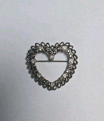 Vintage Silver Tone Marcasite Rhinestone 1.5″ Heart Brooch Pendant.