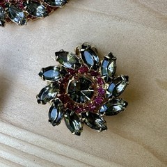 VTG 1950s Wreath Brooch Pin 2.375 Inch Earrings Pink Smoky Navettes Gold Plated