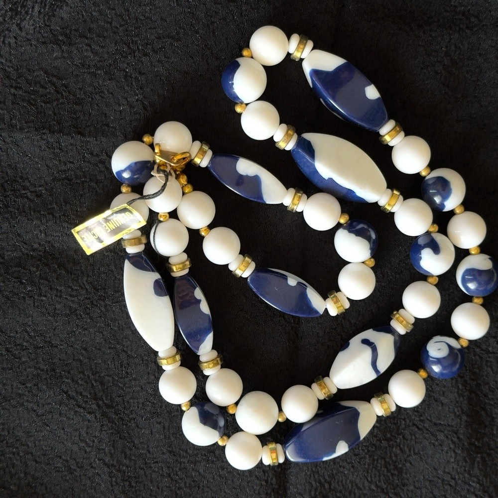 Vintage Genuine Lucite Beaded Necklace – Blue & White Marbled Beads w/ Tag – 30”