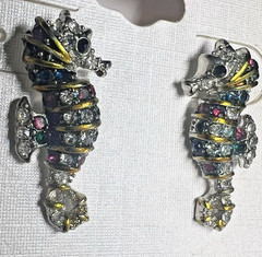Vtg Seahorse Earrings Silver & Gold Tone Multi-color pierced Crystal Ave NOS
