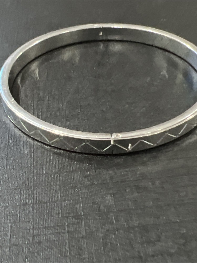 Vintage Xp Bracelet For Small Wrists 2.25 In Diameter
