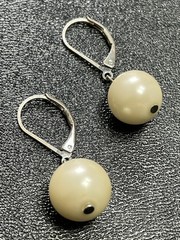 Vintage 1.1” Faux Pearl Beaded Silver Tone Metal Hinged Dangle Earrings
