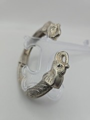 Silver Two Kissing ELEPHANT Heads Clamper Hinged Bracelet (SKU# 1923) BEAUTIFUL!