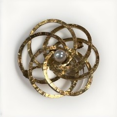 Vintage 12K Gold Filled Cultured Pearl Spiral Galaxy 5.2mm Cultured Pearl 1.5″