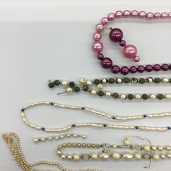 Vintage Costume Necklaces Bracelet Mixed Jewelry For Crafts (Lot Of 25) C-5