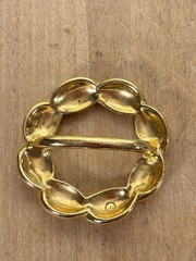Lot of 7 Vintage Costume Jewelry Brooches and Clips, Frog, Leaves, Ornament