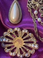 VTG 1928 Pin Lot *ALL FOR REPAIR* Missing Stones/pin-back Victorian Style Brooch